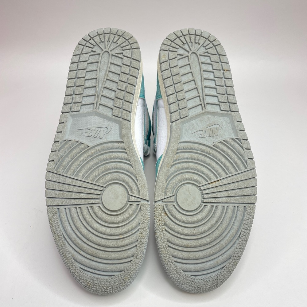 Nike Air Jordan 1 Retro High OG “Turbo Green” 2023 - Picture 7 of 7